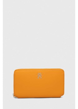 Tommy Hilfiger portfel damski kolor pomarańczowy ze sklepu ANSWEAR.com w kategorii Portfele damskie - zdjęcie 169879947