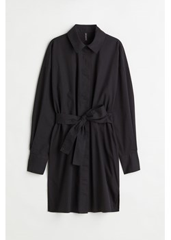 H & M - Szmizjerka z wiązanym paskiem - Czarny ze sklepu H&M w kategorii Sukienki - zdjęcie 169882678