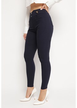 Granatowe Spodnie Skinny z Ozdobnymi Napami w Talii Zelxia ze sklepu Born2be Odzież w kategorii Spodnie damskie - zdjęcie 169893219