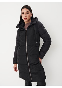 Mohito - Długi pikowany płaszcz - czarny ze sklepu Mohito w kategorii Płaszcze damskie - zdjęcie 169903406