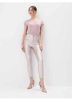 Mohito - Woskowane spodnie skinny - różowy ze sklepu Mohito w kategorii Spodnie damskie - zdjęcie 169903478