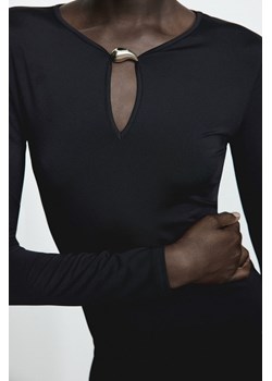 H & M - Body z ozdobnym koralikiem - Czarny ze sklepu H&M w kategorii Body damskie - zdjęcie 169909028