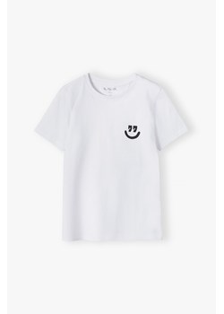 Biały t-shirt chłopięcy z bawełny- emotka z uśmiechem ze sklepu 5.10.15 w kategorii T-shirty chłopięce - zdjęcie 169910809