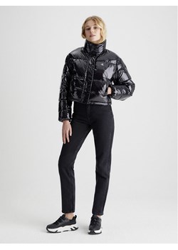 Calvin Klein Kurtka zimowa w kolorze czarnym ze sklepu Limango Polska w kategorii Kurtki damskie - zdjęcie 169911686