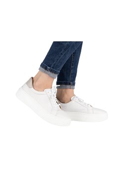 Półbuty damskie sneakersy skórzane 0680W białe ze sklepu butyolivier w kategorii Półbuty damskie - zdjęcie 169953626