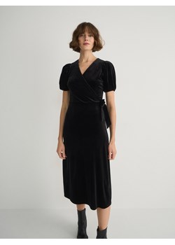 Reserved - Aksamitna sukienka - czarny ze sklepu Reserved w kategorii Sukienki - zdjęcie 169961899