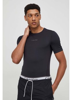 Calvin Klein Performance t-shirt treningowy kolor czarny z nadrukiem ze sklepu ANSWEAR.com w kategorii T-shirty męskie - zdjęcie 169967577