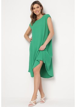 Zielona Sukienka na Grubych Ramiączkach Rozkloszowana Midi Aelthia ze sklepu Born2be Odzież w kategorii Sukienki - zdjęcie 169972107
