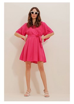 Defile Sukienka w kolorze różowym ze sklepu Limango Polska w kategorii Sukienki - zdjęcie 169972506