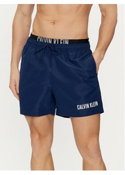 Calvin Klein Swimwear Szorty kąpielowe KM0KM00992 Granatowy Regular Fit ze sklepu MODIVO w kategorii Kąpielówki - zdjęcie 169973777