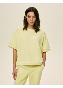 Koszulka UIG J. Żółty XS ze sklepu Diverse w kategorii Bluzki damskie - zdjęcie 169993908