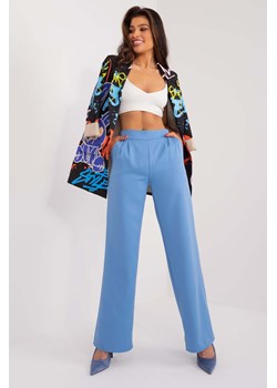 Niebieskie spodnie damskie garniturowe z prostą nogawką ze sklepu 5.10.15 w kategorii Spodnie damskie - zdjęcie 169994139