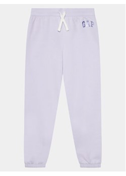 Gap Spodnie dresowe 789629-00 Fioletowy Regular Fit ze sklepu MODIVO w kategorii Spodnie dziewczęce - zdjęcie 169995737