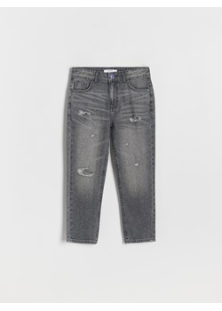Reserved - Jeansy regular z przetarciami - szary ze sklepu Reserved w kategorii Spodnie chłopięce - zdjęcie 170000358