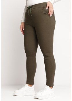 Zielone Klasyczne Spodnie z Prostymi Nogawkami i Gumką w Pasie Ovalina ze sklepu Born2be Odzież w kategorii Spodnie damskie - zdjęcie 170005178