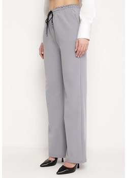 Szare Spodnie z Marszczoną Gumką w Talii i Prostymi Nogawkami Bwinara ze sklepu Born2be Odzież w kategorii Spodnie damskie - zdjęcie 170005396