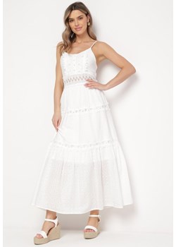 Biała Bawełniana Sukienka Maxi z Rozkloszowanym Dołem i Ażurową Talią Fidelma ze sklepu Born2be Odzież w kategorii Sukienki - zdjęcie 170005496