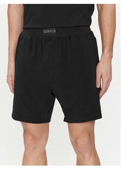 Calvin Klein Underwear Szorty sportowe 000NM2570E Czarny Regular Fit ze sklepu MODIVO w kategorii Spodenki męskie - zdjęcie 170009139