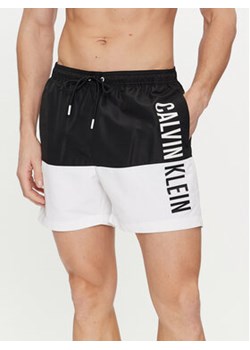 Calvin Klein Swimwear Szorty kąpielowe KM0KM00994 Czarny Regular Fit ze sklepu MODIVO w kategorii Kąpielówki - zdjęcie 170009537