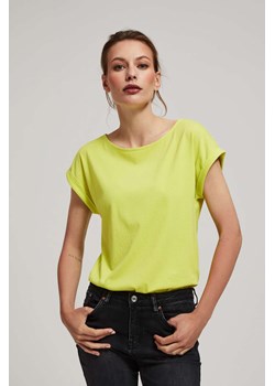 Bawełniany t-shirt limonkowy ze sklepu Moodo.pl w kategorii Bluzki damskie - zdjęcie 170015547