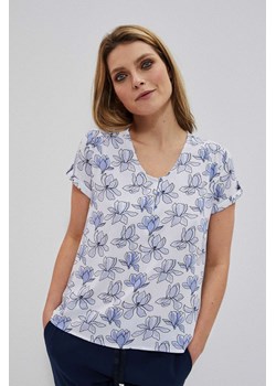Bluzka koszulowa z kwiatowym wzorem i dekoltem w serek biała ze sklepu Moodo.pl w kategorii Bluzki damskie - zdjęcie 170019248