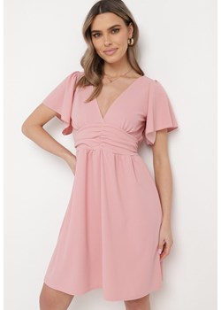 Różowa Krótka Sukienka z Luźnym Rękawem i Gumką w Talii Bainasa ze sklepu Born2be Odzież w kategorii Sukienki - zdjęcie 170020748