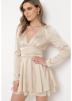 Beżowa Satynowa Sukienka Mini z Głębokim Dekoltem i Wiązaniem z Tyłu Liadan ze sklepu Born2be Odzież w kategorii Sukienki - zdjęcie 170020768