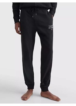 Spodnie dresowe męskie Tommy Hilfiger czarne UM0UM02880 ze sklepu piubiu_pl w kategorii Spodnie męskie - zdjęcie 170029137