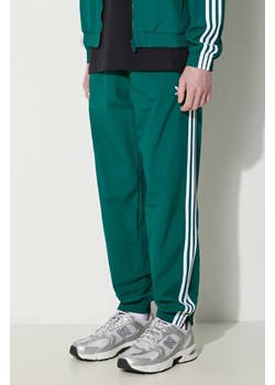 adidas Originals spodnie dresowe Adicolor Woven Firebird Track Top kolor zielony z aplikacją IT2497 ze sklepu PRM w kategorii Spodnie męskie - zdjęcie 170039375