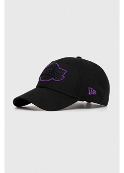 New Era czapka z daszkiem bawełniana kolor czarny z aplikacją LOS ANGELES LAKERS ze sklepu PRM w kategorii Czapki z daszkiem damskie - zdjęcie 170039409