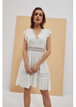 Sukienka boho z koronką biała ze sklepu Moodo.pl w kategorii Sukienki - zdjęcie 170047526