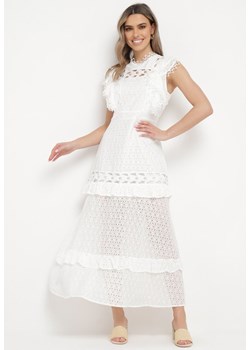 Biała Sukienka Maxi Rozkloszowana z Ażurowym Wzorem Saitha ze sklepu Born2be Odzież w kategorii Sukienki - zdjęcie 170060288