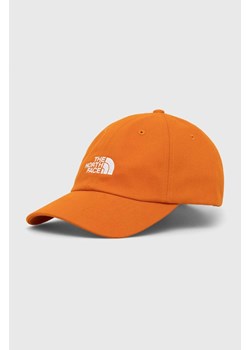 The North Face czapka z daszkiem Norm Hat kolor pomarańczowy z aplikacją NF0A7WHOPCO1 ze sklepu PRM w kategorii Czapki z daszkiem damskie - zdjęcie 170064858