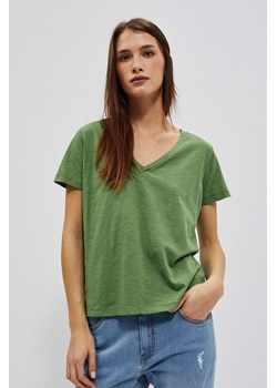 Oliwkowa koszulka damska z dekoltem V ze sklepu 5.10.15 w kategorii Bluzki damskie - zdjęcie 170073159