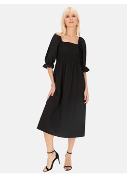Czarna sukienka midi z elastycznym marszczeniem Eye For Fashion Narina ze sklepu Eye For Fashion w kategorii Sukienki - zdjęcie 170074327