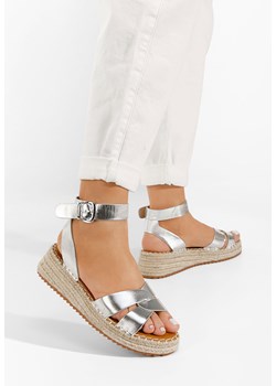 Srebrne sandały na koturnie Avelena ze sklepu Zapatos w kategorii Espadryle damskie - zdjęcie 170112695