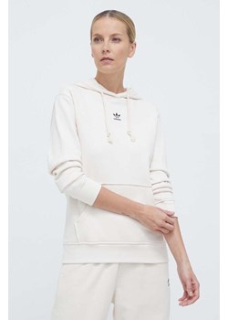 adidas Originals bluza bawełniana Essentials Regular Hoodie damska kolor beżowy z kapturem gładka IA6426 ze sklepu PRM w kategorii Bluzy damskie - zdjęcie 170121475