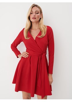 Mohito - Kopertowa czerwona sukienka mini - czerwony ze sklepu Mohito w kategorii Sukienki - zdjęcie 170124209
