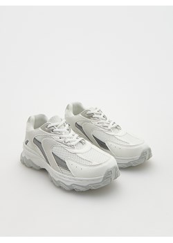 Reserved - Sportowe sneakersy - jasnoszary ze sklepu Reserved w kategorii Buty sportowe dziecięce - zdjęcie 170125507