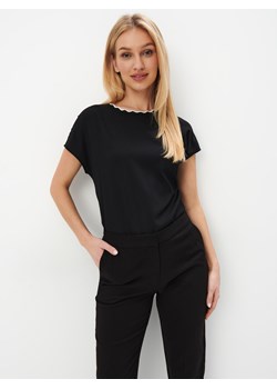 Mohito - Czarna bluzka z wiskozy - czarny ze sklepu Mohito w kategorii Bluzki damskie - zdjęcie 170134336