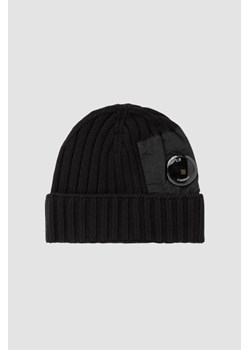 C.P. COMPANY Czarna czapka Knit Cap ze sklepu outfit.pl w kategorii Czapki zimowe męskie - zdjęcie 170134939