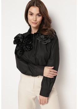 Czarna Koszula z Ozdobnymi Naszytymi Kwiatami Ernna ze sklepu Born2be Odzież w kategorii Koszule damskie - zdjęcie 170140189