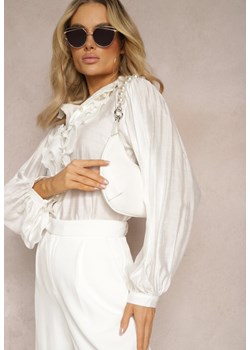 Biała Koszula w Stylu Vintage Ozdobiona Falbankami z Perełkami z Przodu Calipso ze sklepu Renee odzież w kategorii Koszule damskie - zdjęcie 170140836