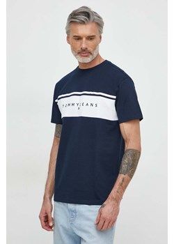 Tommy Jeans t-shirt bawełniany męski kolor granatowy z aplikacją DM0DM18658 ze sklepu ANSWEAR.com w kategorii T-shirty męskie - zdjęcie 170144247