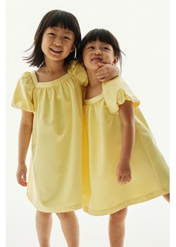 H & M - Satynowa sukienka z baloniastym rękawem - Żółty ze sklepu H&M w kategorii Sukienki dziewczęce - zdjęcie 170148088