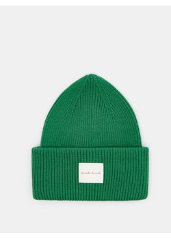 Mohito - Zielona czapka z wiskozą - ciemny zielony ze sklepu Mohito w kategorii Czapki zimowe damskie - zdjęcie 170151437