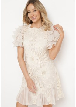 Beżowa Sukienka Mini z Koronkowymi Wstawkami i Falbankami Soffiana ze sklepu Born2be Odzież w kategorii Sukienki - zdjęcie 170153617