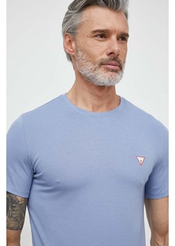 Guess t-shirt męski kolor niebieski gładki M2YI24 J1314 ze sklepu ANSWEAR.com w kategorii T-shirty męskie - zdjęcie 170206205
