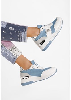Niebieski sneakersy na koturnie Gisela ze sklepu Zapatos w kategorii Buty sportowe damskie - zdjęcie 170208238