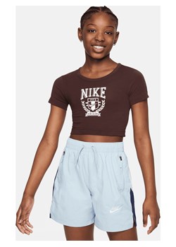 T-shirt z grafiką dla dużych dzieci (dziewcząt) Nike Sportswear - Brązowy ze sklepu Nike poland w kategorii Bluzki dziewczęce - zdjęcie 170209617